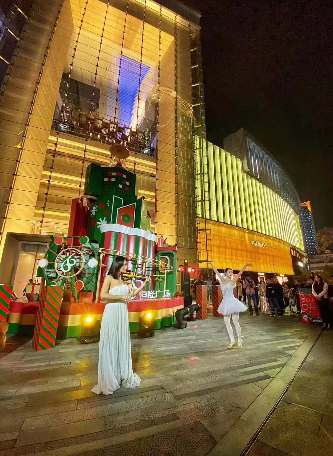 无锡恒隆广场 美陈网站 美陈前沿 
