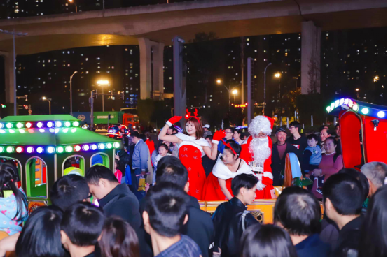  昆山吾悦广场 美陈网站 美陈前沿 