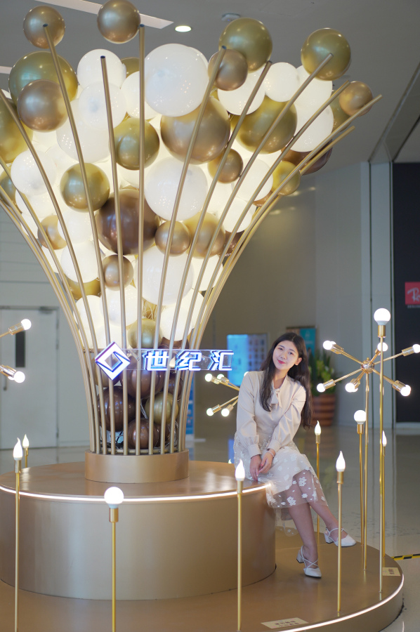  深圳世纪汇 美陈网站 美陈前沿 