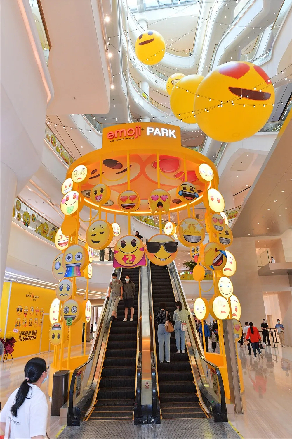 最潮IP emoji重磅打造emoji park活动策划，速来观摩打卡 美陈网站 美陈前沿 