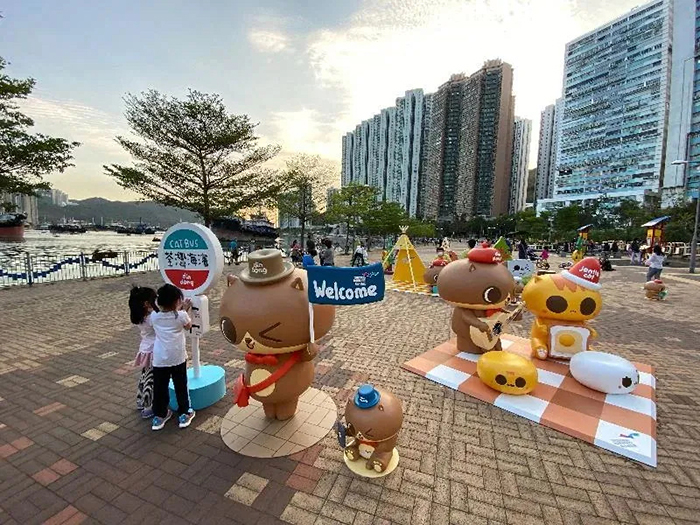 海滨公园长廊「维港癫当开心村」展示活动策划的「癫当」太好玩了 美陈网站 美陈前沿 
