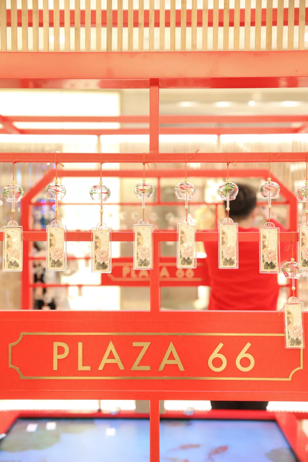 解锁时髦精们都喜欢凹造型的「年·有余」新春主题美陈活动策划吧 美陈网站 美陈前沿 