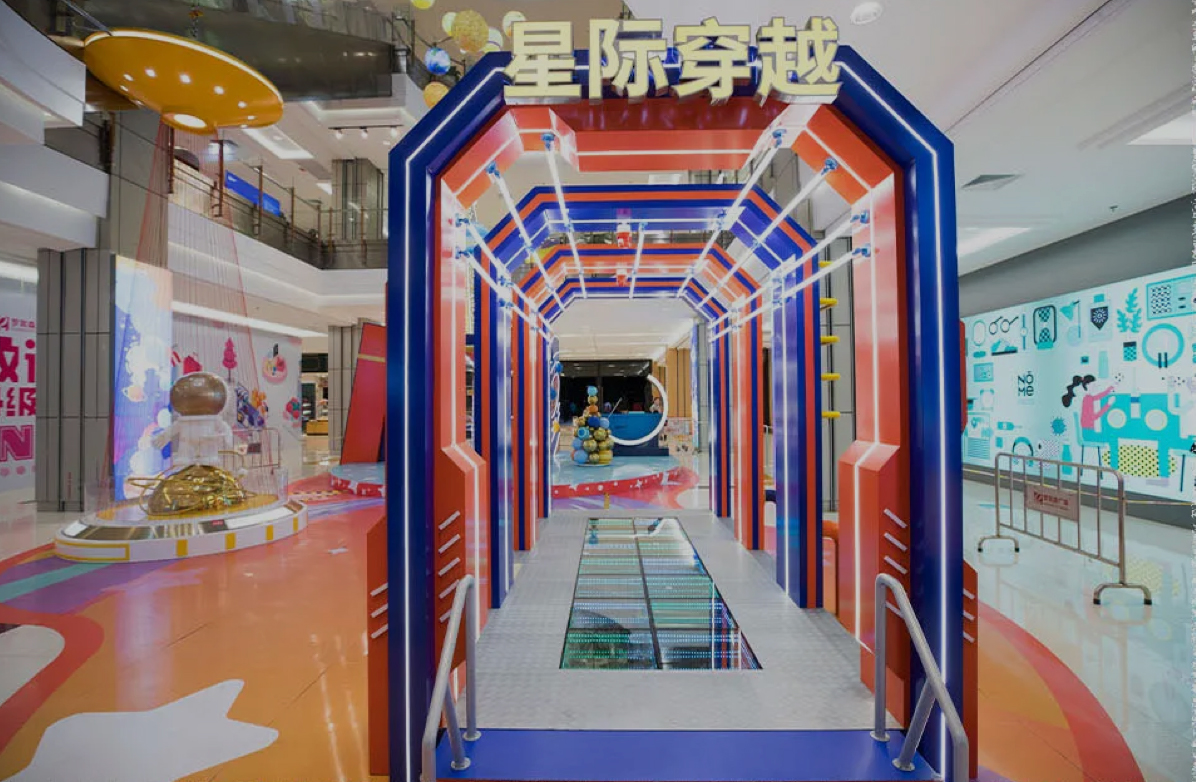 罗宾森广场今年的圣诞节主题展览活动策划已牵手太空，去遨游吧 美陈网站 美陈前沿 