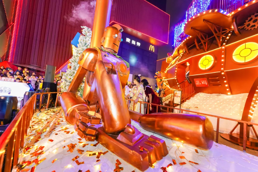 16米高的奇迹之城展览活动策划打造了福州首个蒸汽朋克美陈装置 美陈网站 美陈前沿 