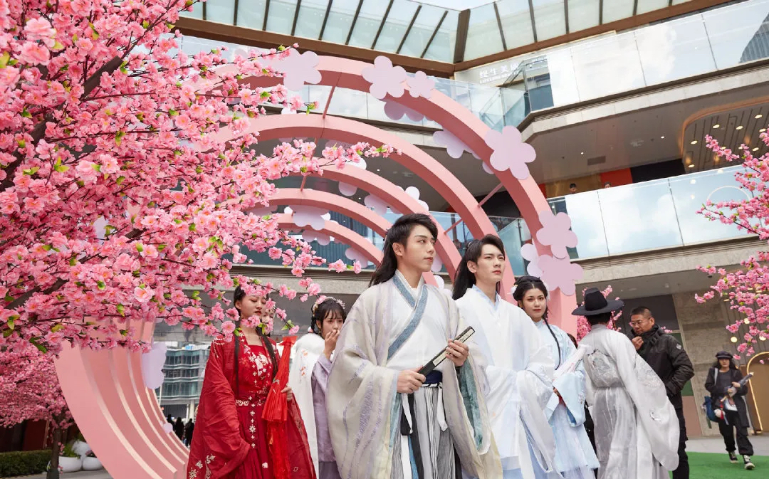 2020商业地产开业活动策划的美陈设计处处充满生机勃勃的气息 美陈网站 美陈前沿 