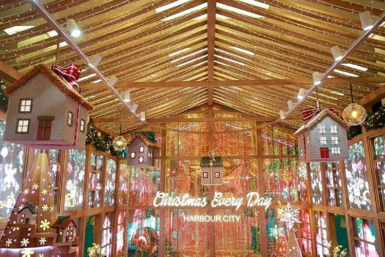 海港城圣诞艺术展览活动策划精心推出慈善圣诞熊，满满正能量 美陈网站 美陈前沿 