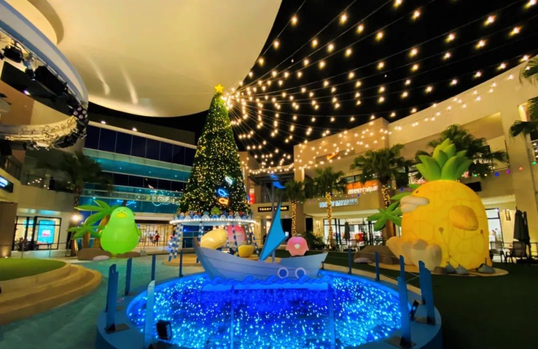 三井Outlet这次的圣诞活动策划的主题场景带你去趟南方热带岛屿 美陈网站 美陈前沿 