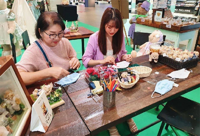 新马泰商场美陈展览活动旨在点亮疫情下的压抑 美陈网站 美陈前沿 
