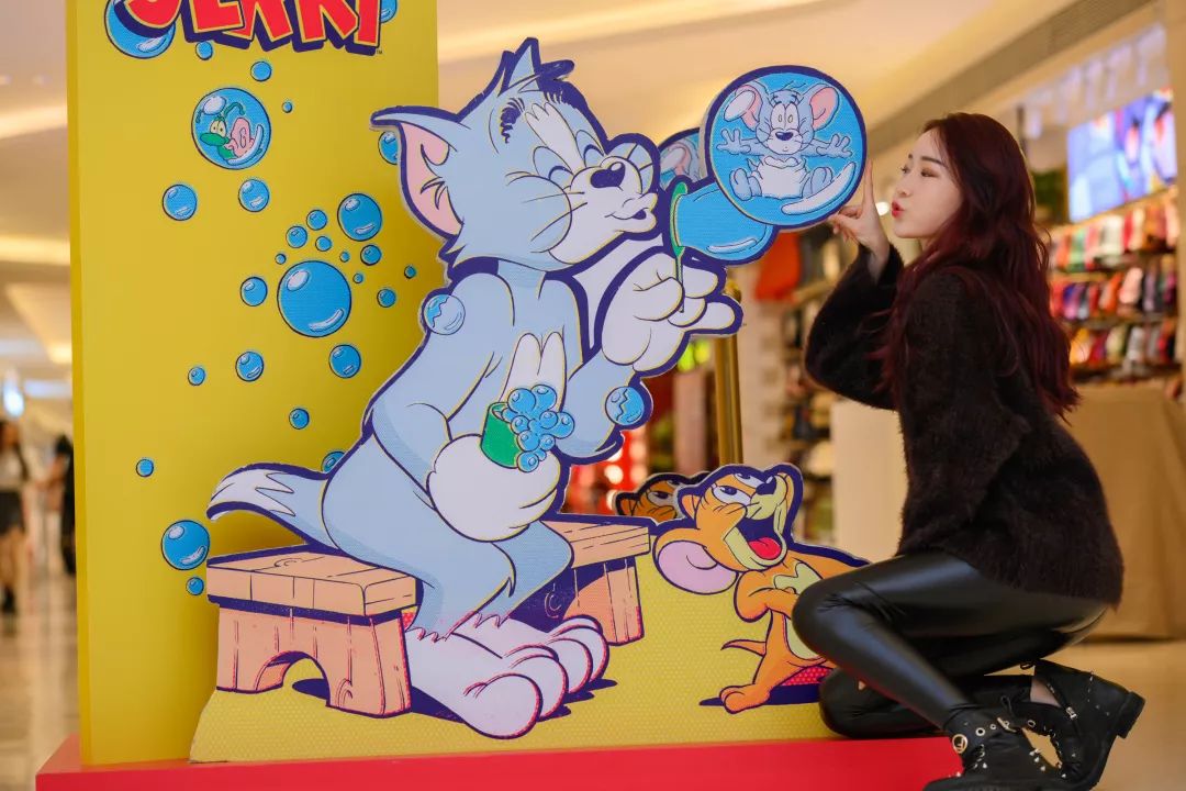 去万菱汇的商场美陈找TOM & JERRY唠唠嗑聊聊儿时纯真吧 美陈网站 美陈前沿 