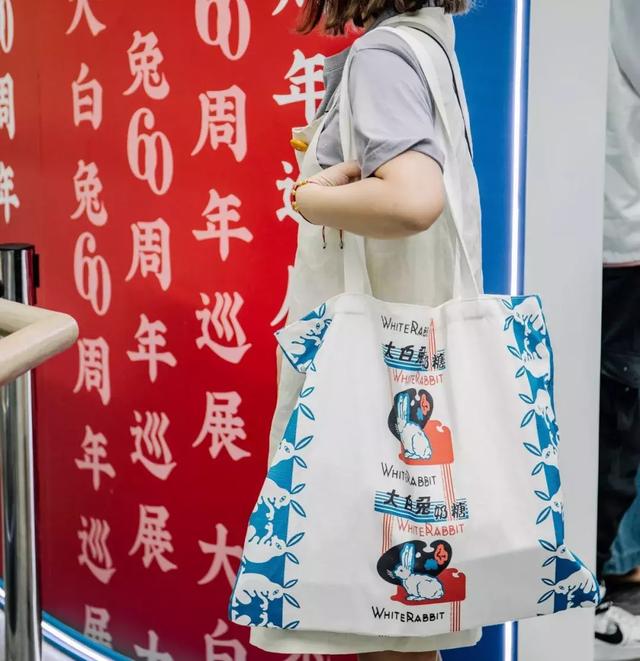 大白兔60周年巡展，满满的奶香味 美陈网站 美陈前沿 