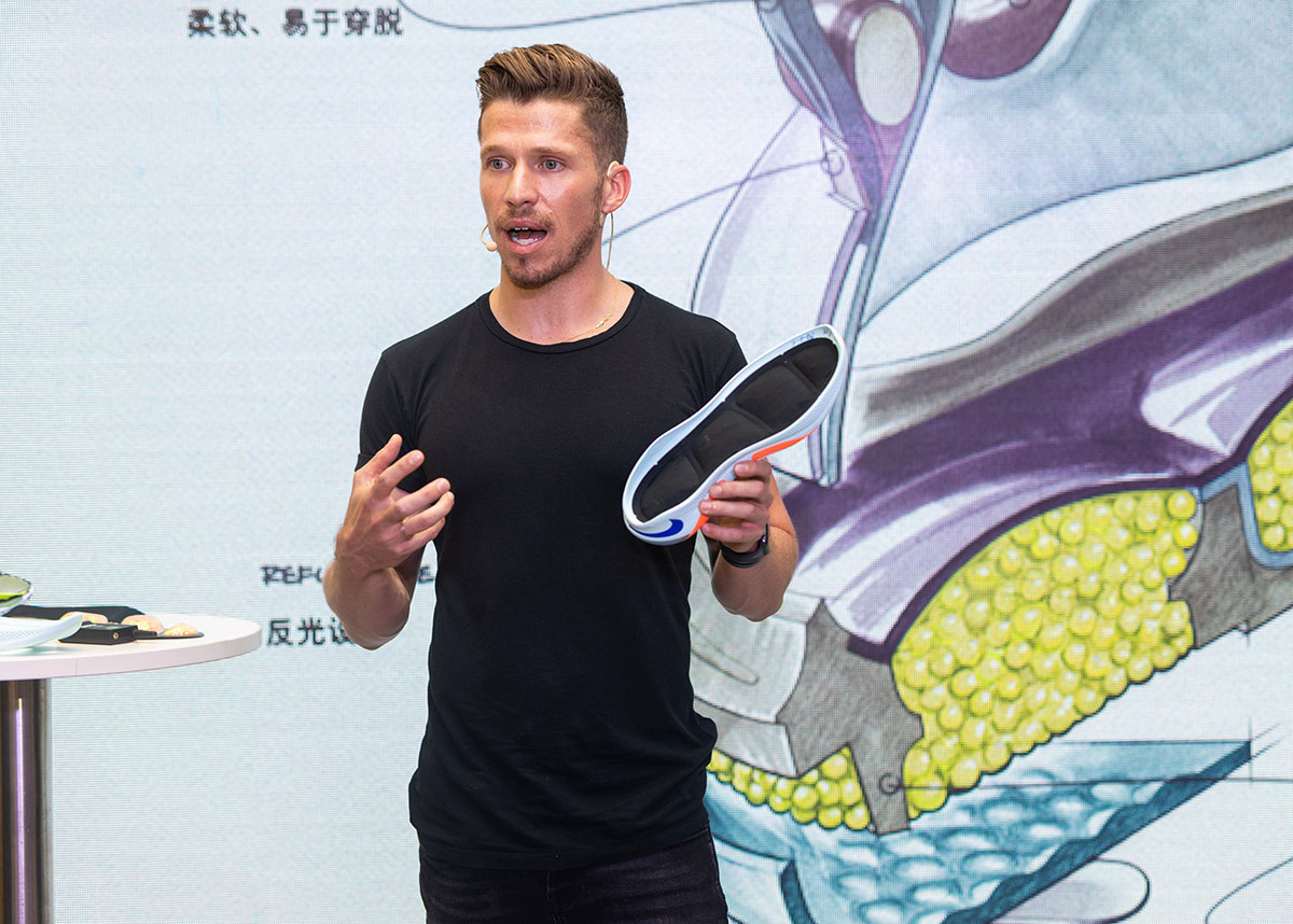 新天地被Nike Joy跑步站各种彩球包裹得没了酷暑的急躁 美陈网站 美陈前沿 