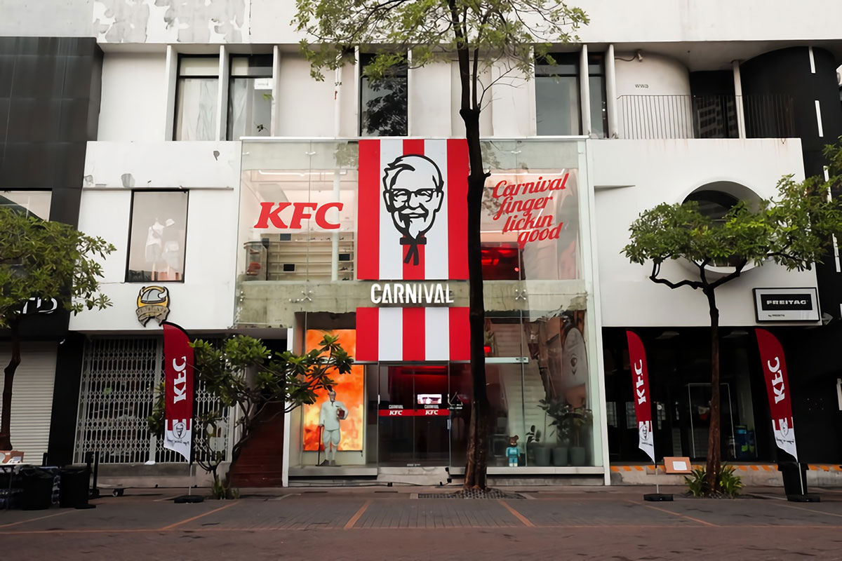 肯德基华丽丽的快闪店策划竟然是联手泰国的知名潮流店铺Carnival 美陈网站 美陈前沿 