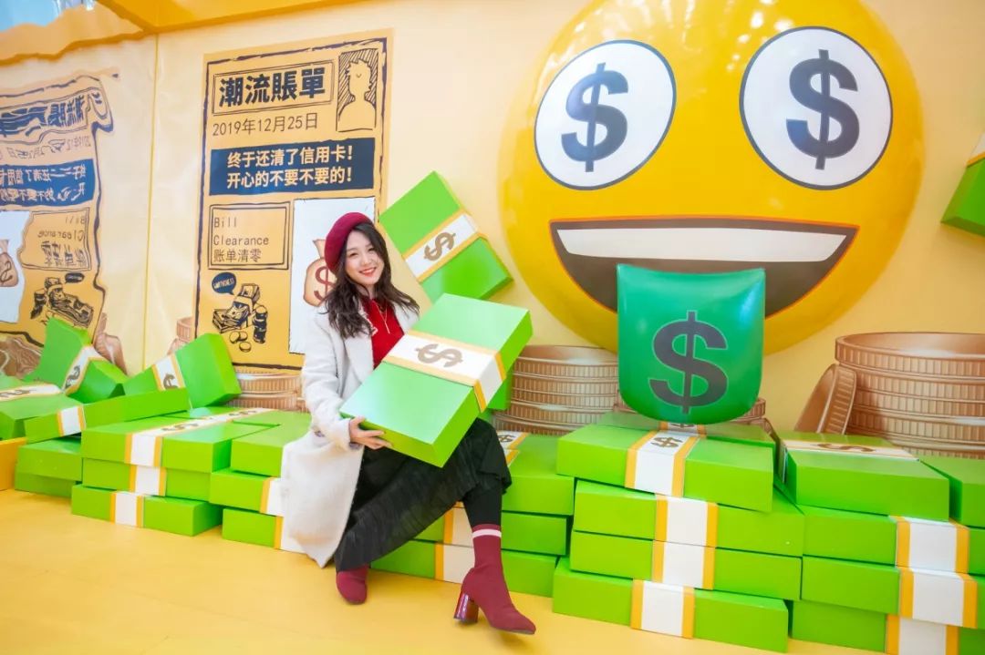 emoji快闪店带你开启一段奇乐之旅，拍照打卡都要你好看 美陈网站 美陈前沿 