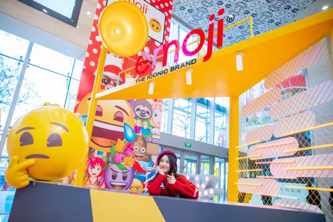 emoji快闪店带你开启一段奇乐之旅，拍照打卡都要你好看 美陈网站 美陈前沿 
