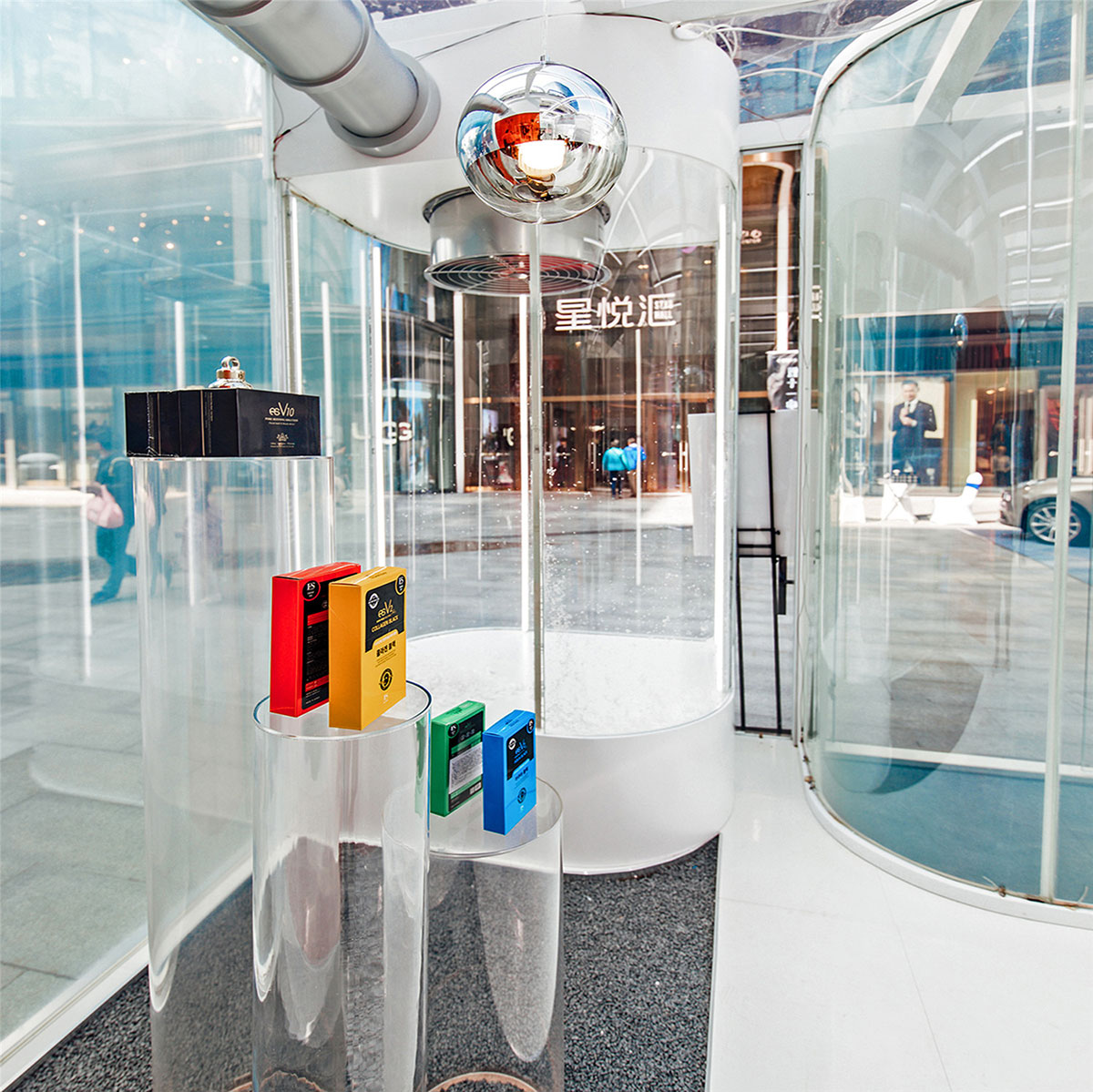 Easternsoo快闪店活动以一个未来感的容器体现了一个生态系统 美陈网站 美陈前沿 