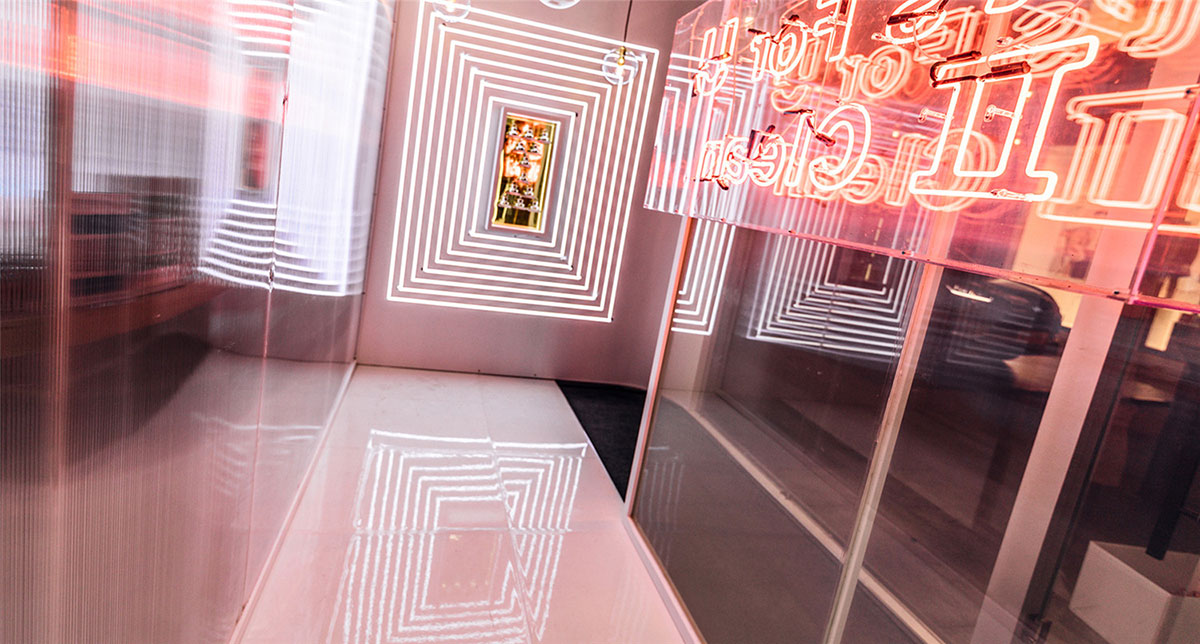 Easternsoo快闪店活动以一个未来感的容器体现了一个生态系统 美陈网站 美陈前沿 