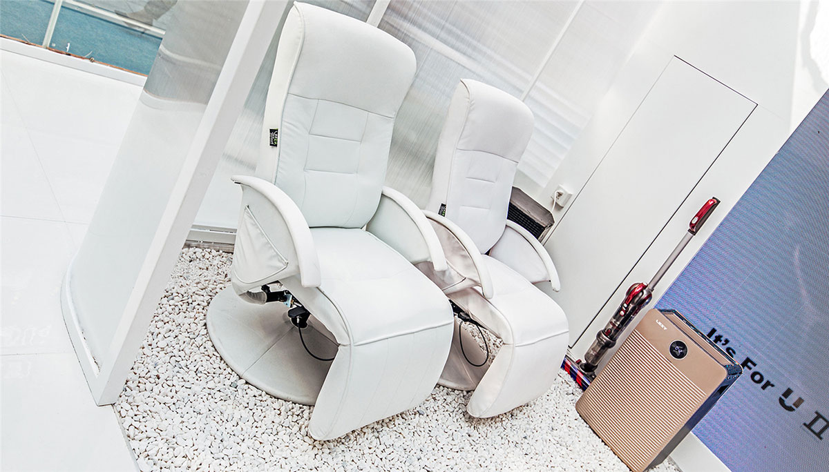 Easternsoo快闪店活动以一个未来感的容器体现了一个生态系统 美陈网站 美陈前沿 