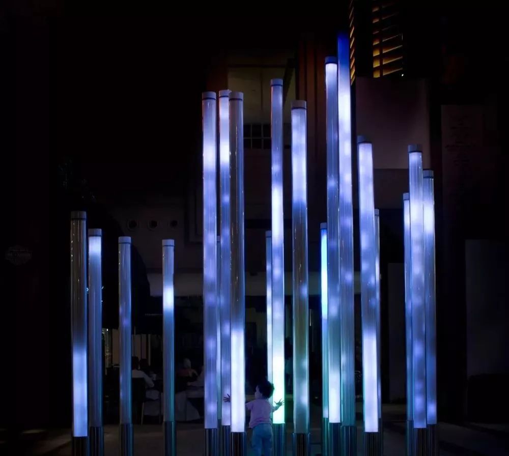 百鸟汇集的沉浸式展览活动让人耳目一新，大自然的鸟舍原来如此 美陈网站 美陈前沿 
