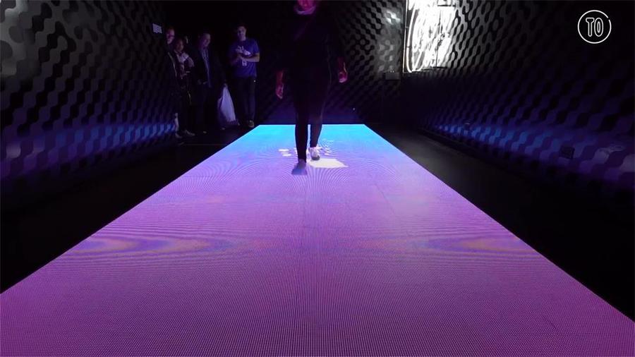 芝加哥快闪店活动策划了一个多彩的卡通仙境，在这里跑步可美了 美陈网站 美陈前沿 