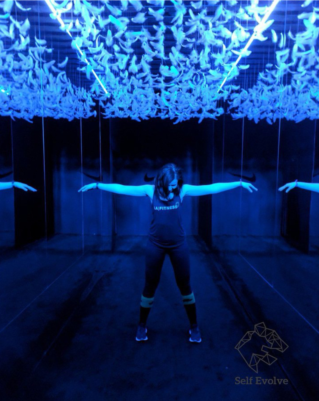 芝加哥快闪店活动策划了一个多彩的卡通仙境，在这里跑步可美了 美陈网站 美陈前沿 