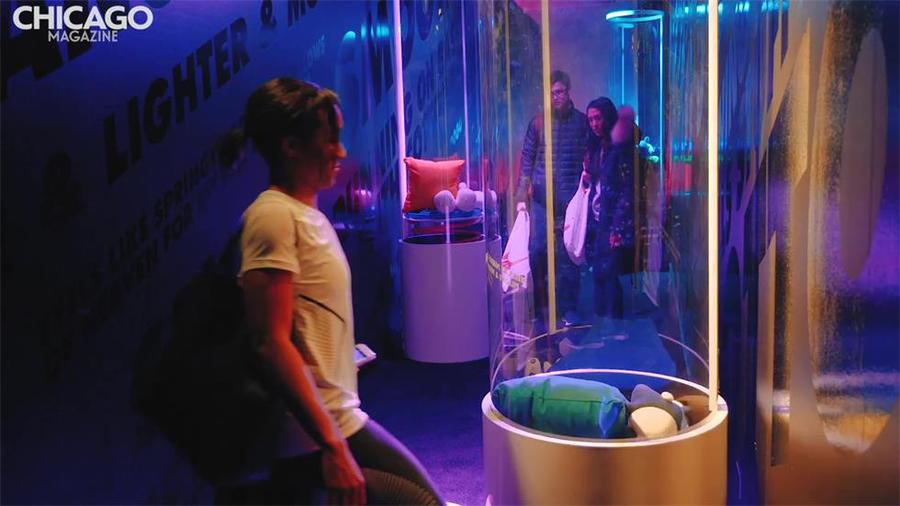 芝加哥快闪店活动策划了一个多彩的卡通仙境，在这里跑步可美了 美陈网站 美陈前沿 