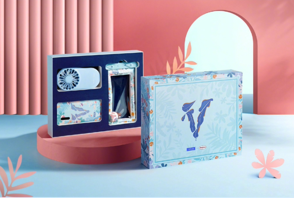 手机快闪店活动请了雪糕姑娘给你解解暑，满满都是幻彩冰爽 美陈网站 美陈前沿 