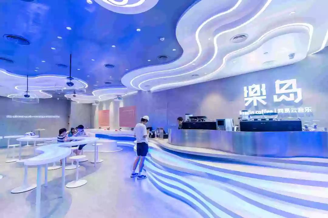 咖啡和音乐牵手的快闪店活动给每个人心中设了一座楽岛 美陈网站 美陈前沿 