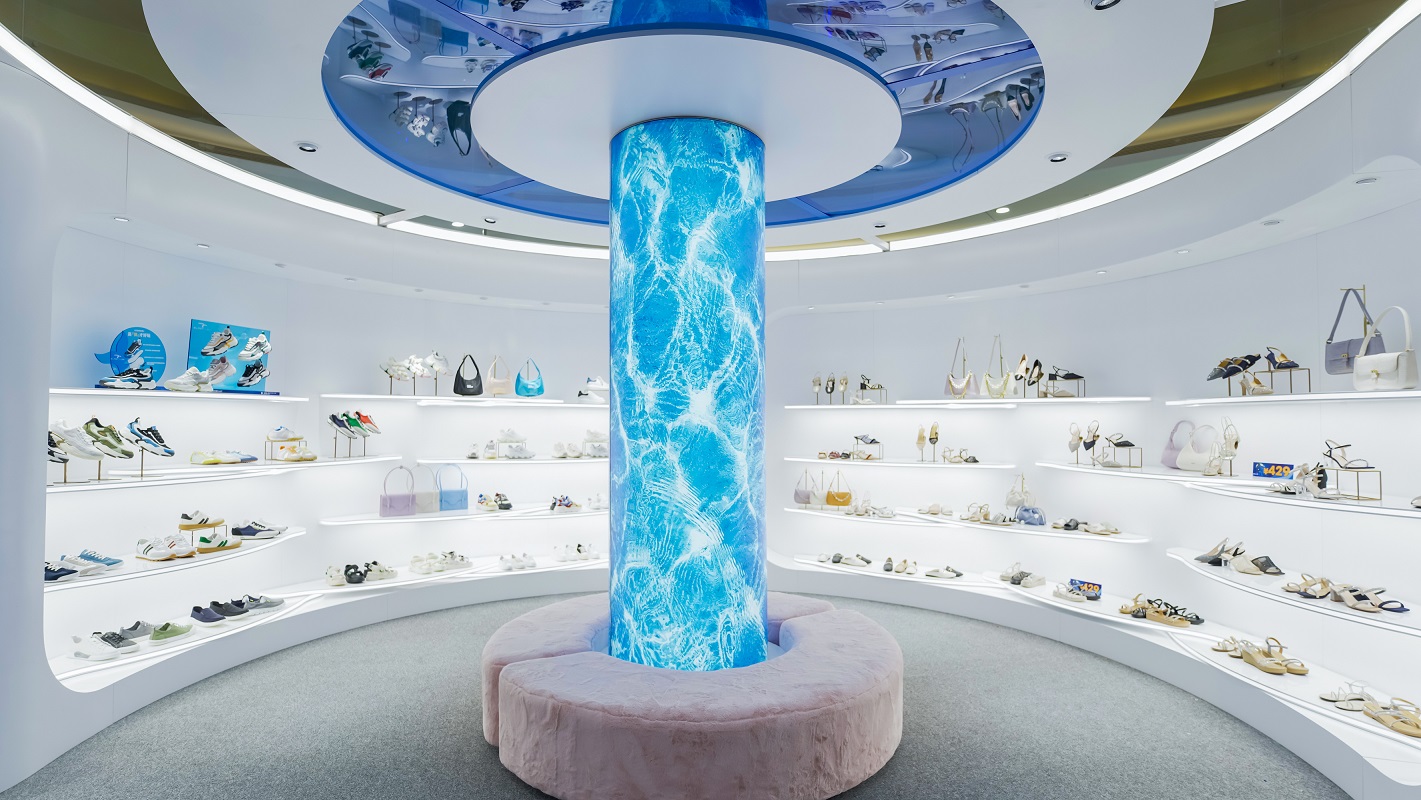 百丽策划了一场和年轻人“浪”在一起的鲸嬉快闪店展览活动 美陈网站 美陈前沿 