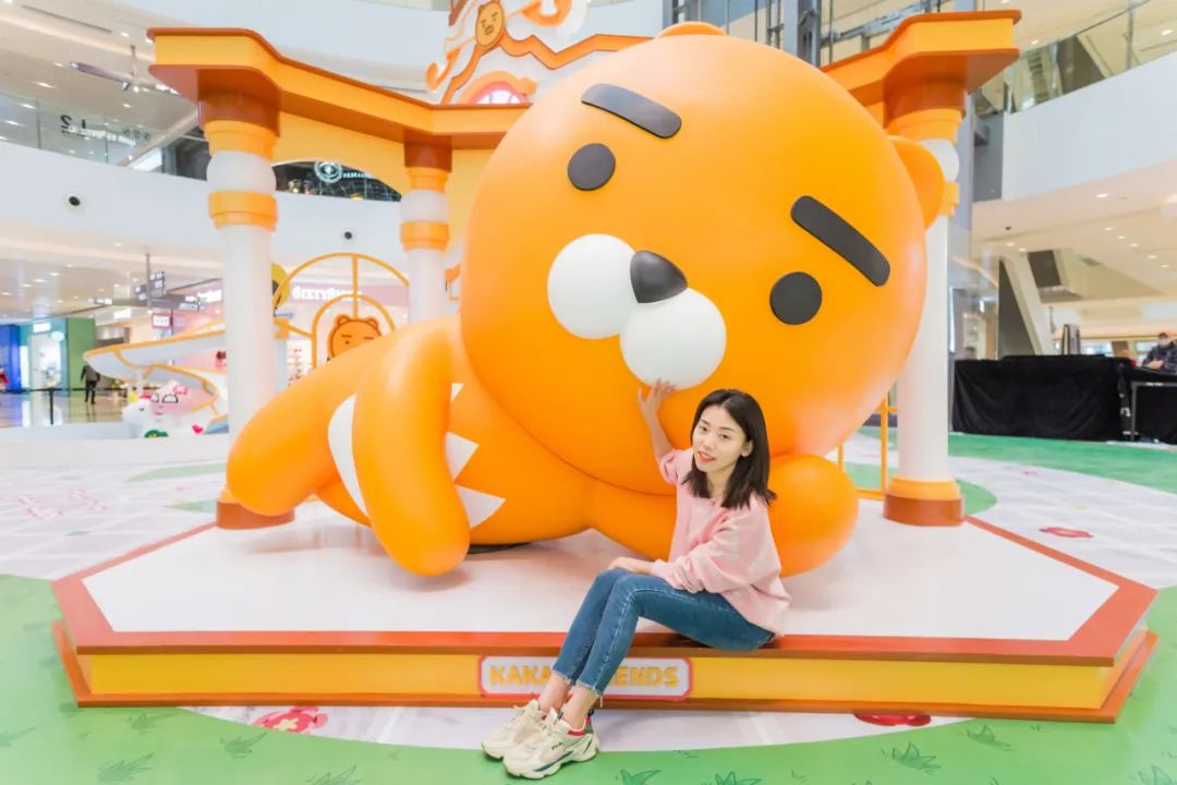 高颜值卡通主题沉浸式快闪店展览活动太粉嫩了，惊喜萌力来袭 美陈网站 美陈前沿 