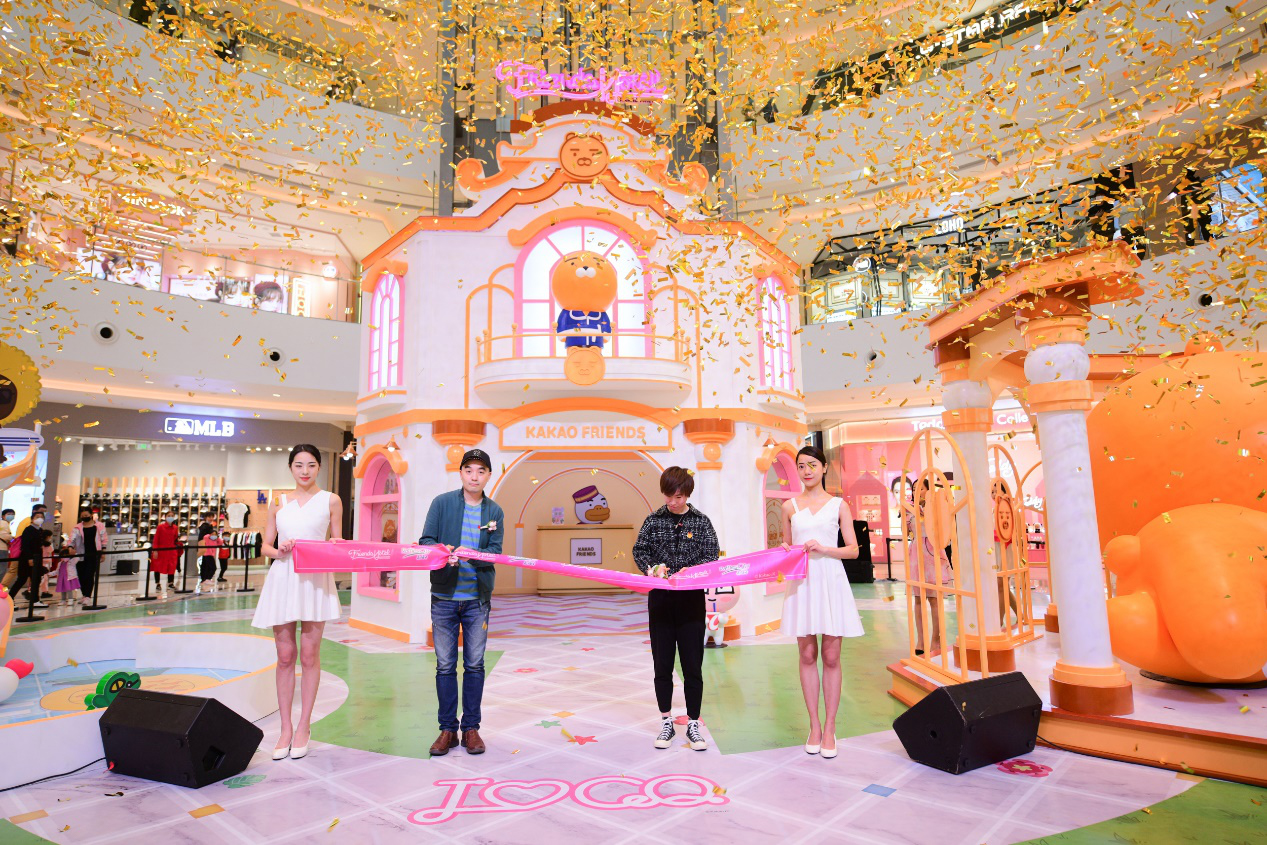 高颜值卡通主题沉浸式快闪店展览活动太粉嫩了，惊喜萌力来袭 美陈网站 美陈前沿 