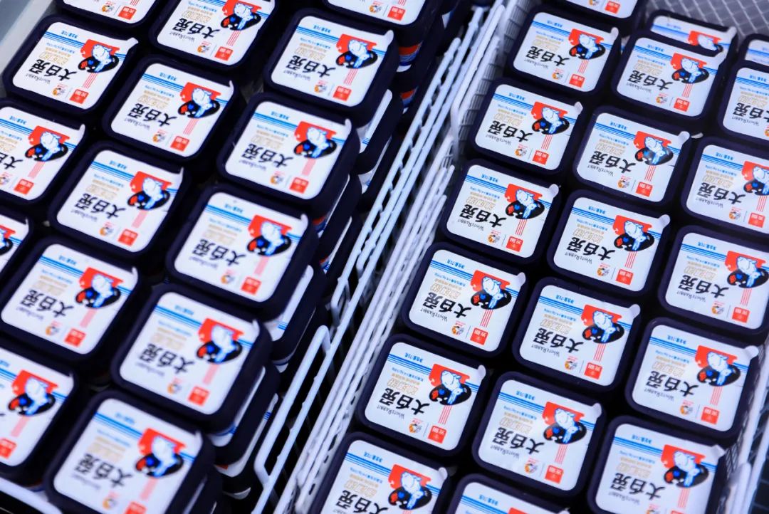 大白兔冷饮快闪店活动亮相成都，策划的五大IP装置满是儿时记忆 美陈网站 美陈前沿 