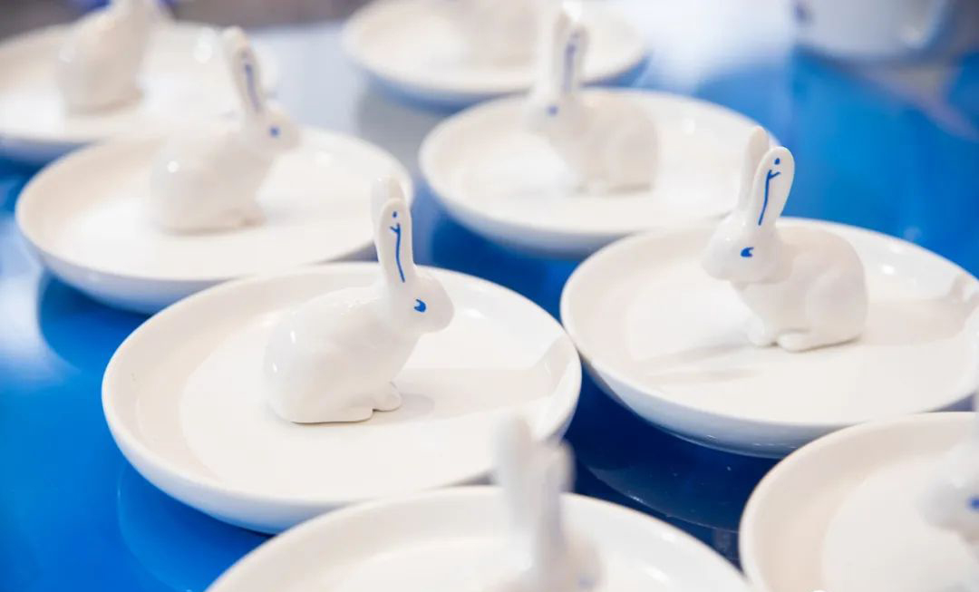 大白兔冷饮快闪店活动亮相成都，策划的五大IP装置满是儿时记忆 美陈网站 美陈前沿 