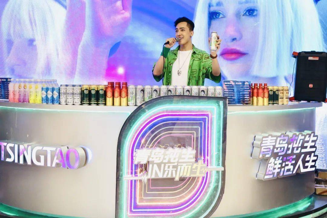 青岛纯生IN乐而生快闪店活动策划的IN乐盒子设计极具酷炫feel 美陈网站 美陈前沿 