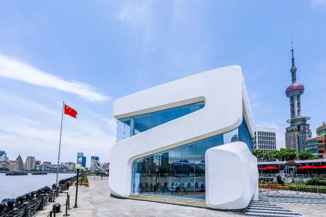 荣威R型魔幻快闪店活动霸气登陆黄浦江畔，策划的景观无敌了 美陈网站 美陈前沿 