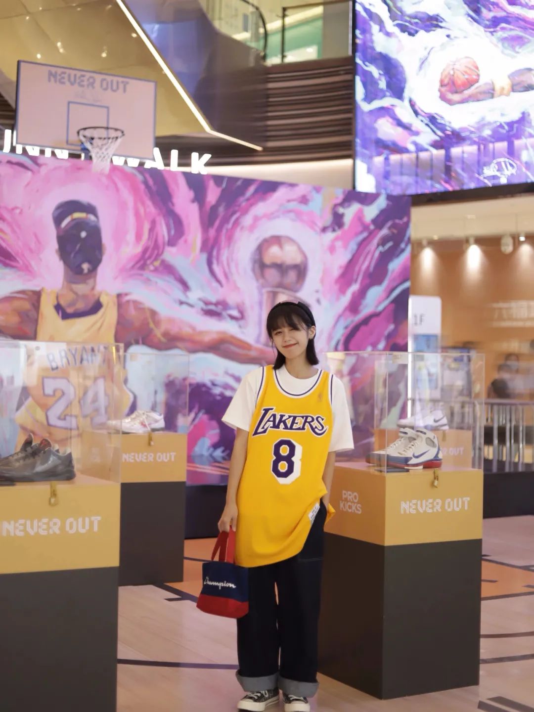 致敬科比的主题快闪店活动策划再次勾起球迷的思念之情 美陈网站 美陈前沿 
