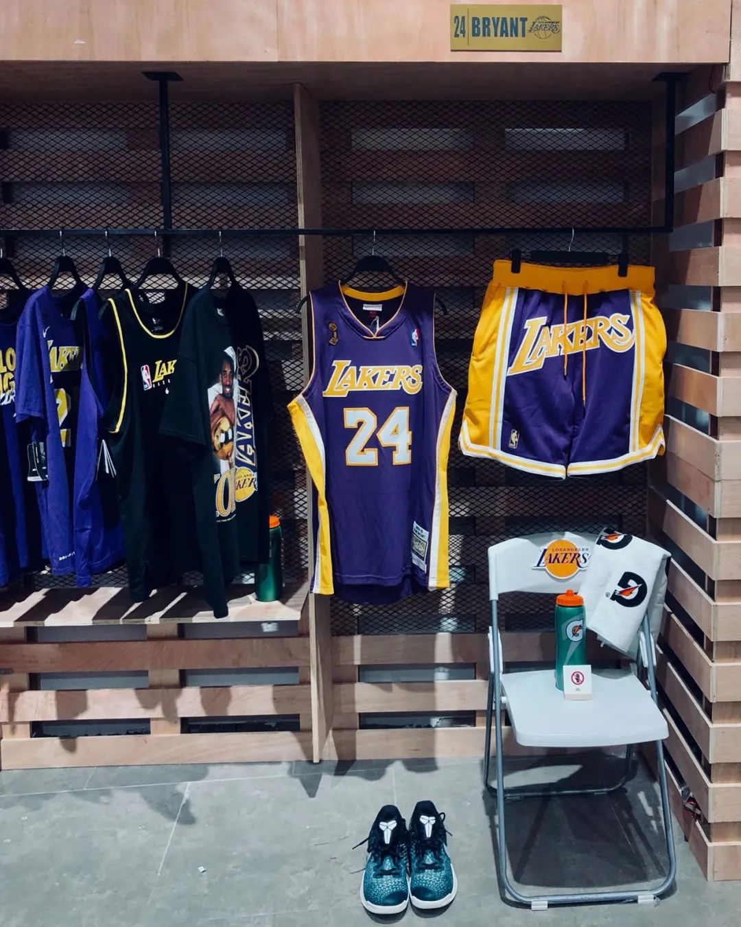 致敬科比的主题快闪店活动策划再次勾起球迷的思念之情 美陈网站 美陈前沿 