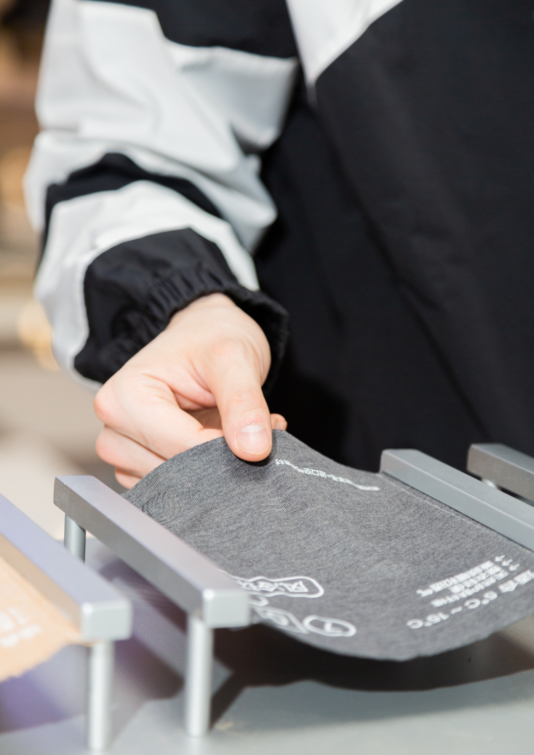 蕉内这场热皮实验室快闪店活动策划，简直就是同款的“西部世界” 美陈网站 美陈前沿 