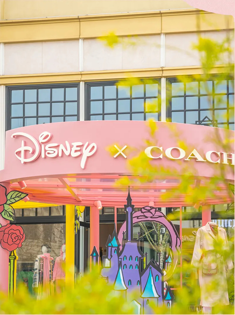 COACH×迪士尼闪耀自我魅力快闪店活动策划为你圆一场公主梦 美陈网站 美陈前沿 
