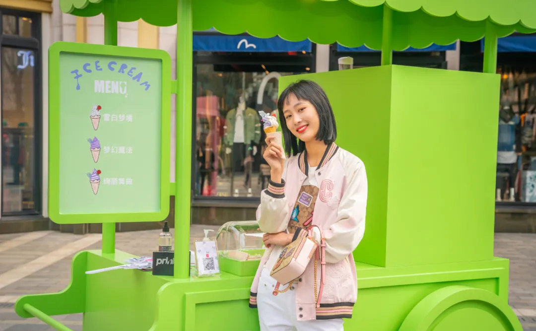 COACH×迪士尼闪耀自我魅力快闪店活动策划为你圆一场公主梦 美陈网站 美陈前沿 