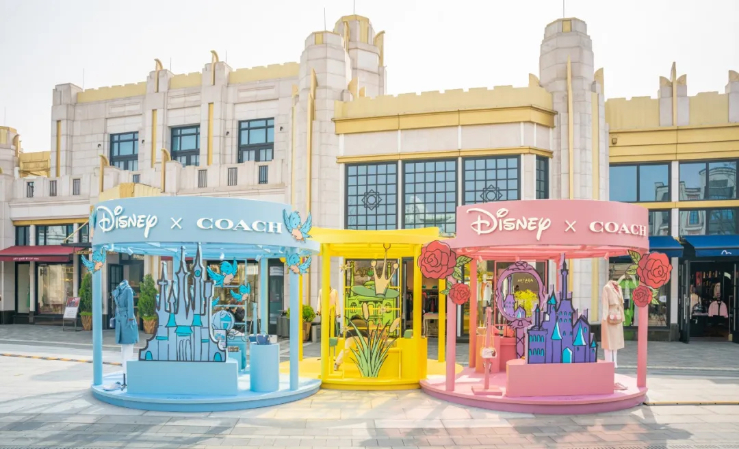 COACH×迪士尼闪耀自我魅力快闪店活动策划为你圆一场公主梦 美陈网站 美陈前沿 