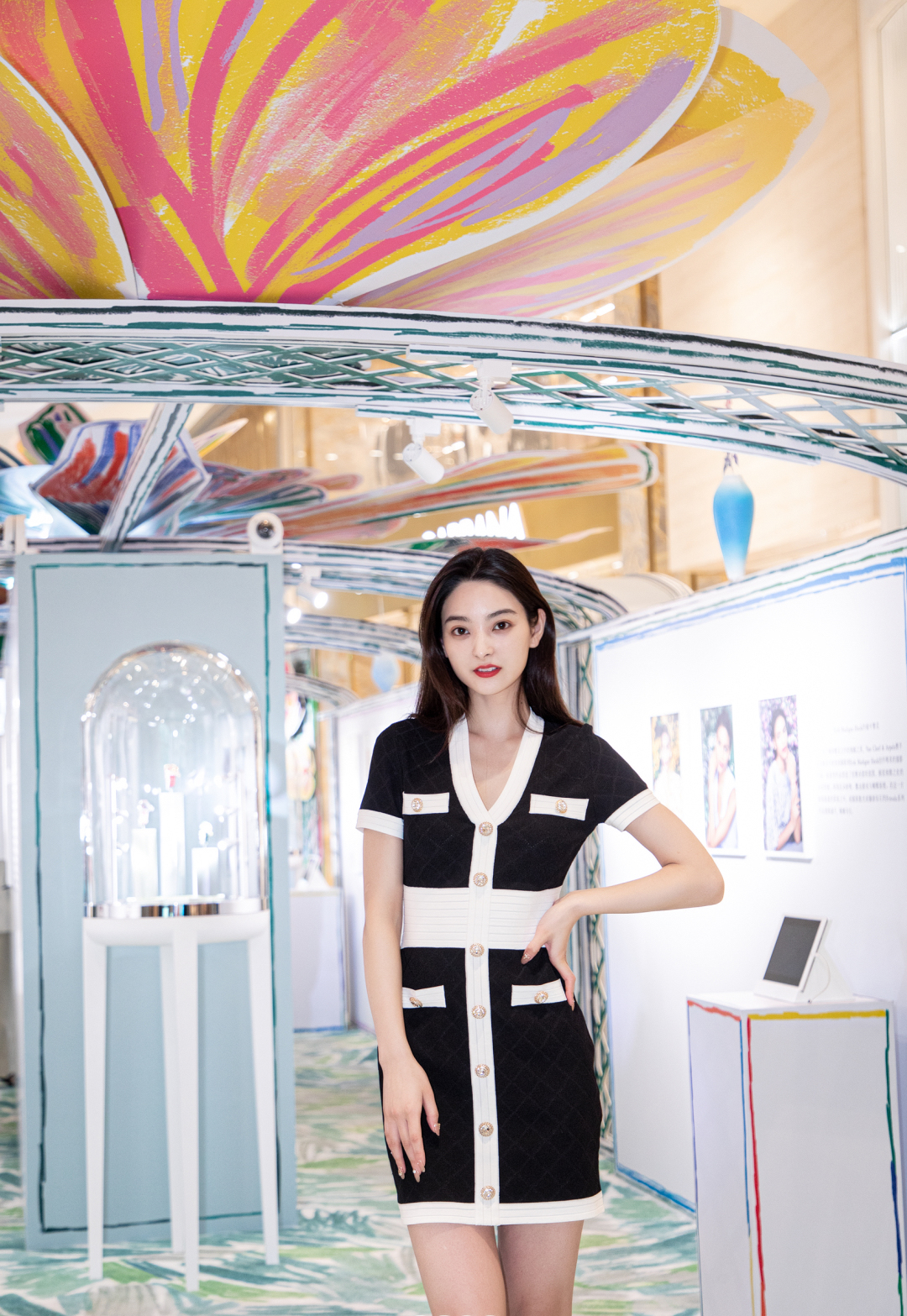 梵克雅宝春之花园快闪店活动策划以四个缤纷空间倾听春日序曲 美陈网站 美陈前沿 
