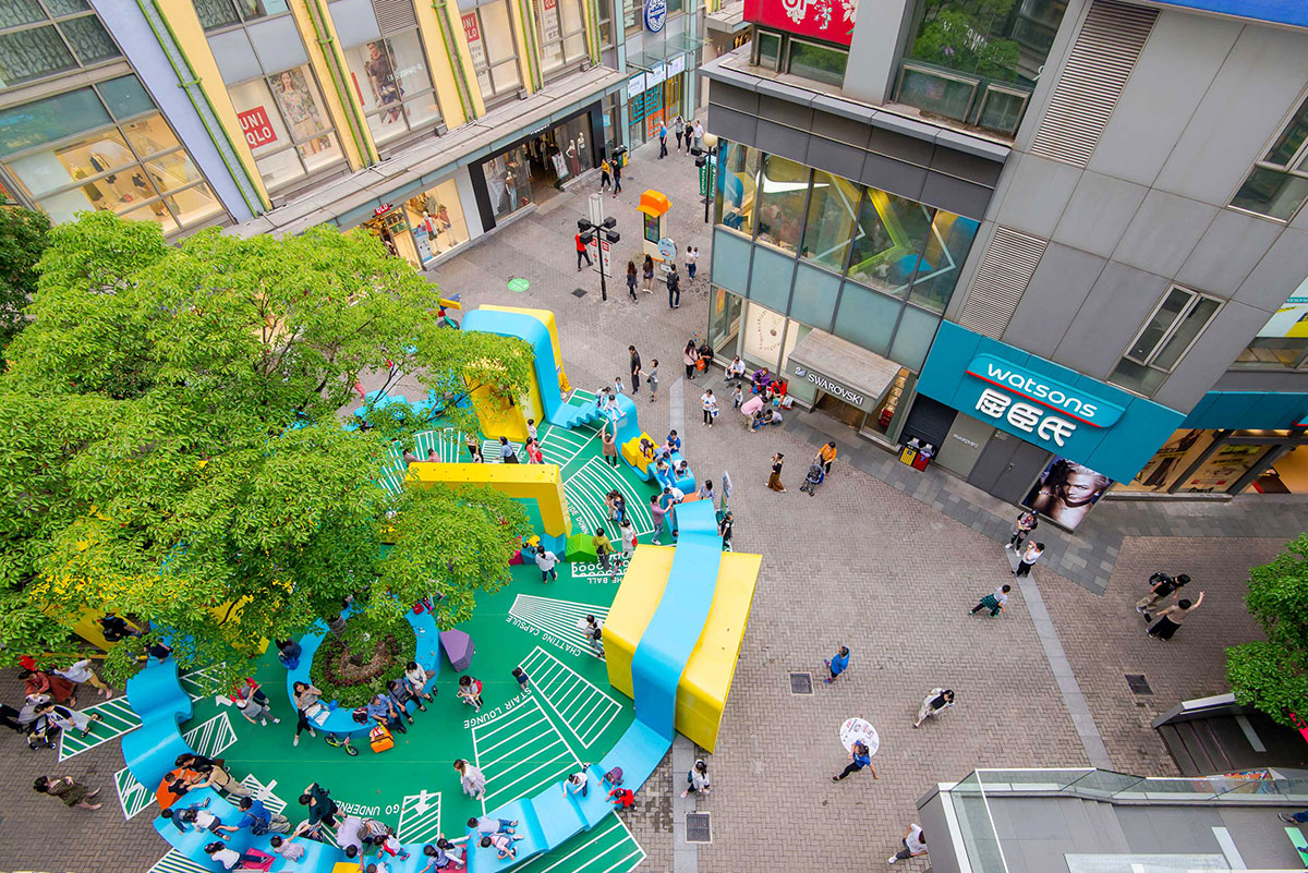 以互动为主导的美陈设计更能吸引游客驻留，同样也带动了周围的商圈 美陈网站 美陈前沿 