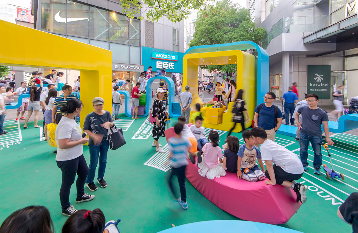 以互动为主导的美陈设计更能吸引游客驻留，同样也带动了周围的商圈 美陈网站 美陈前沿 