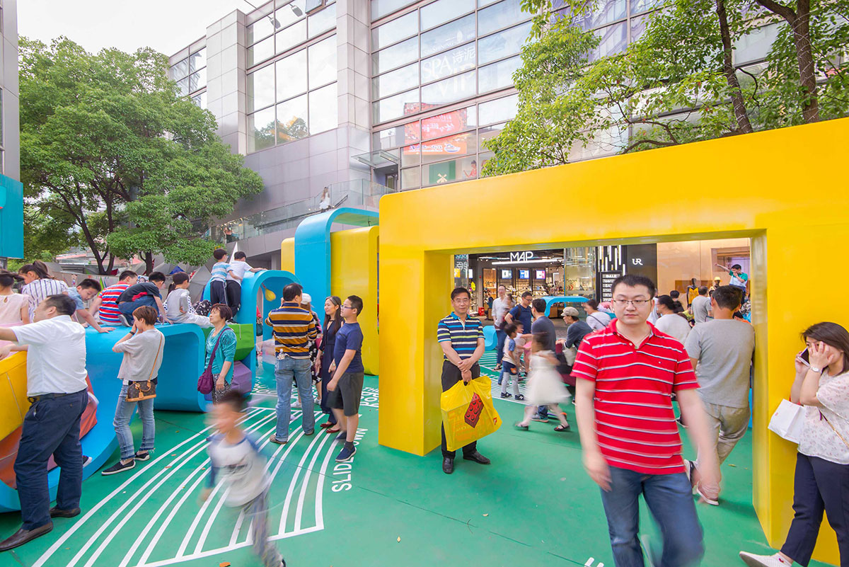 以互动为主导的美陈设计更能吸引游客驻留，同样也带动了周围的商圈 美陈网站 美陈前沿 