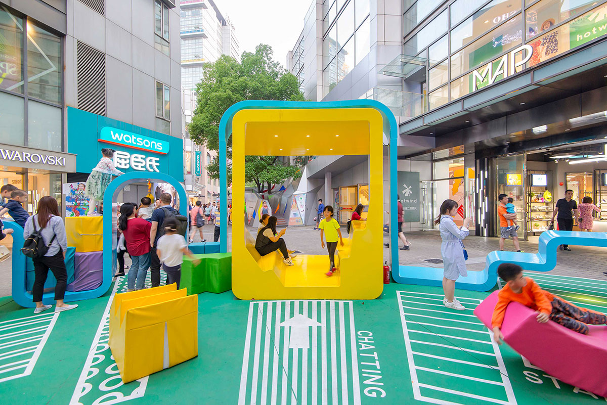 以互动为主导的美陈设计更能吸引游客驻留，同样也带动了周围的商圈 美陈网站 美陈前沿 