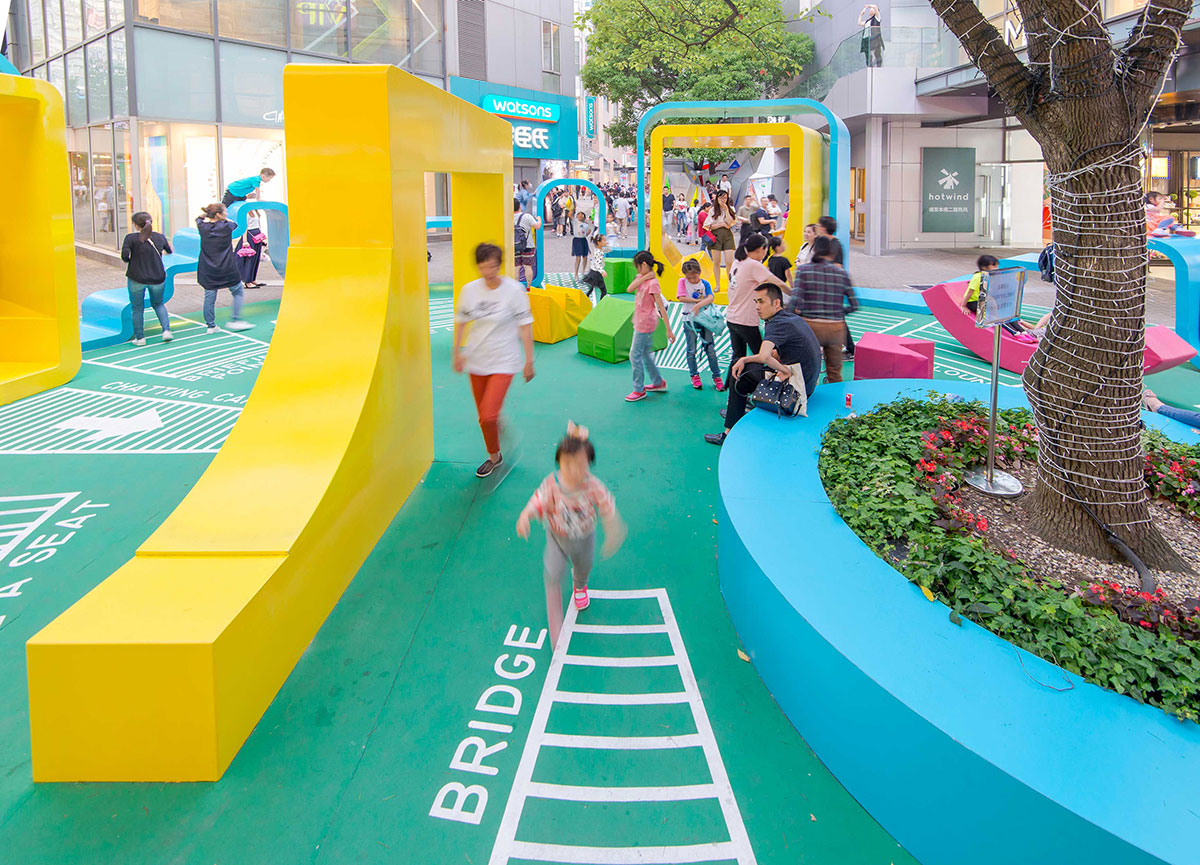 以互动为主导的美陈设计更能吸引游客驻留，同样也带动了周围的商圈 美陈网站 美陈前沿 