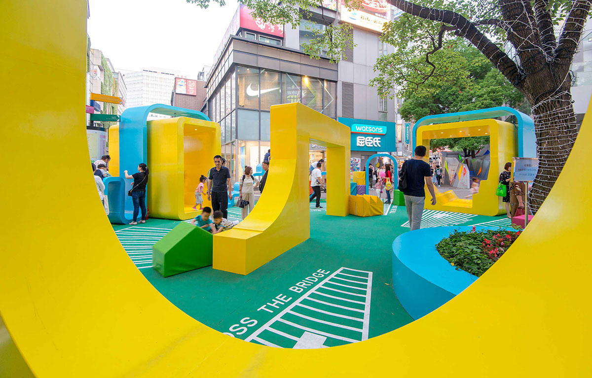 以互动为主导的美陈设计更能吸引游客驻留，同样也带动了周围的商圈 美陈网站 美陈前沿 