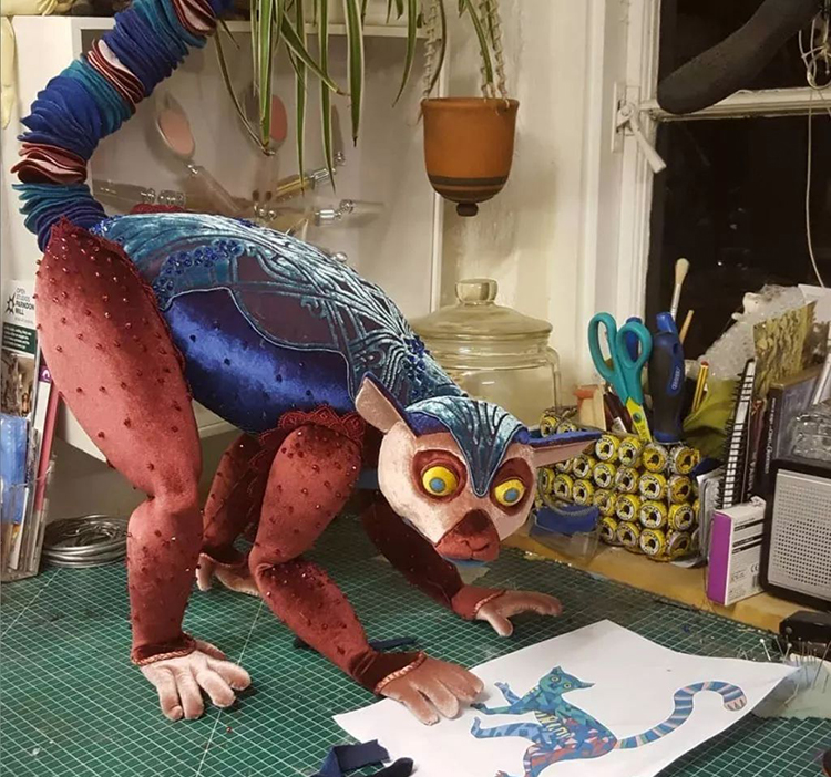 奇幻童话的美陈设计怎能少，Liberty London空中漂浮着一棵神奇的植物 美陈网站 美陈前沿 