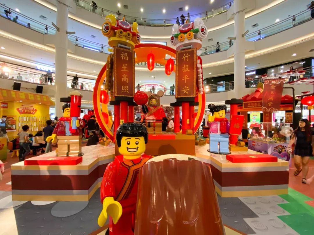 新春商场展览活动就该别开生趣，就算中西合璧也是年味十足 美陈网站 美陈前沿 