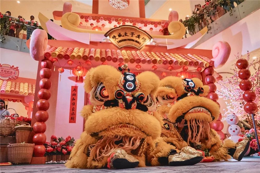 新春商场展览活动就该别开生趣，就算中西合璧也是年味十足 美陈网站 美陈前沿 